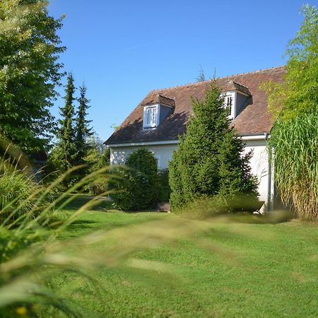 Domaine De Bellevue, The Originals Relais Hotel Neufmoutiers-en-Brie Exterior photo