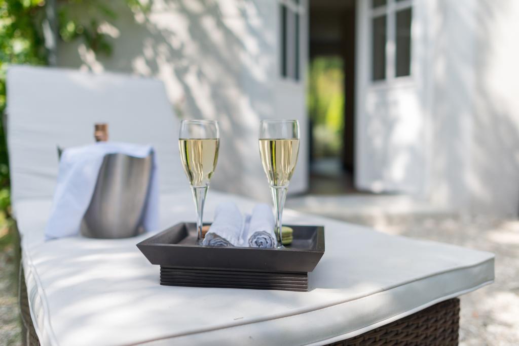 Domaine De Bellevue, The Originals Relais Hotel Neufmoutiers-en-Brie Exterior photo